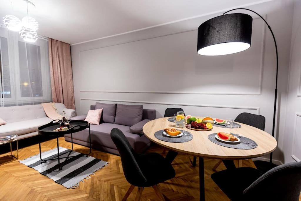 Apartamento Elegant, Comfortable In The Heart Of Warsaw! Exterior foto
