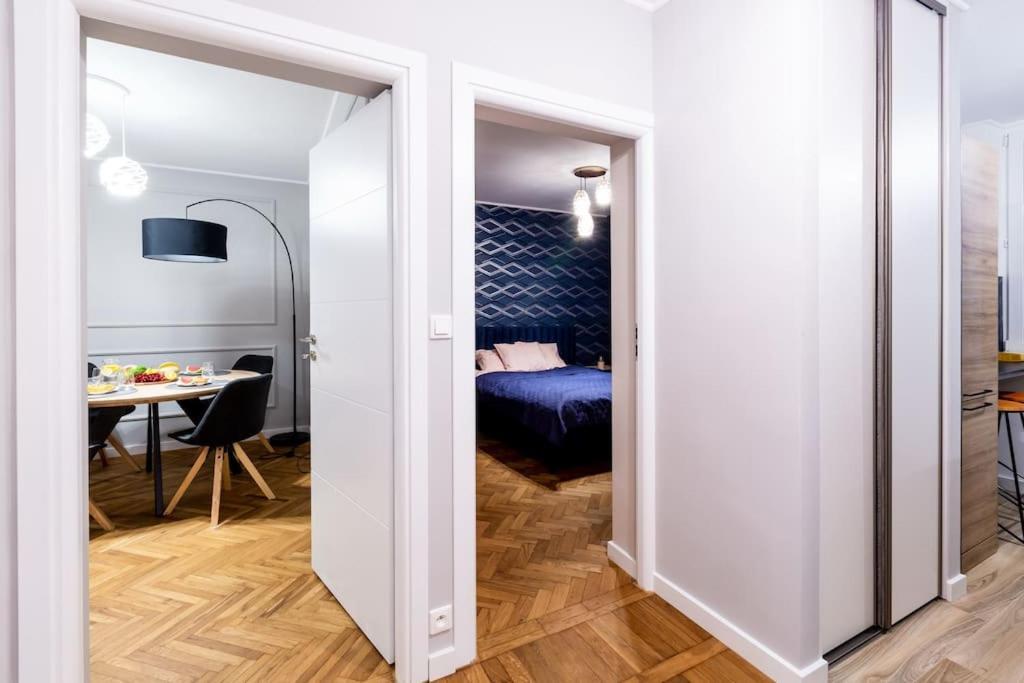 Apartamento Elegant, Comfortable In The Heart Of Warsaw! Exterior foto